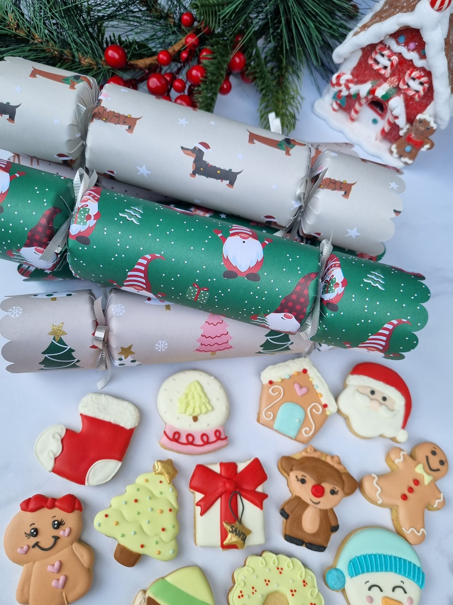 Gluten free - Mystery cookie Christmas crackers